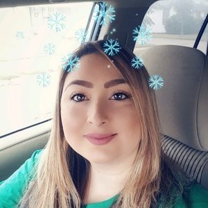 Meet your Posher, Crystal